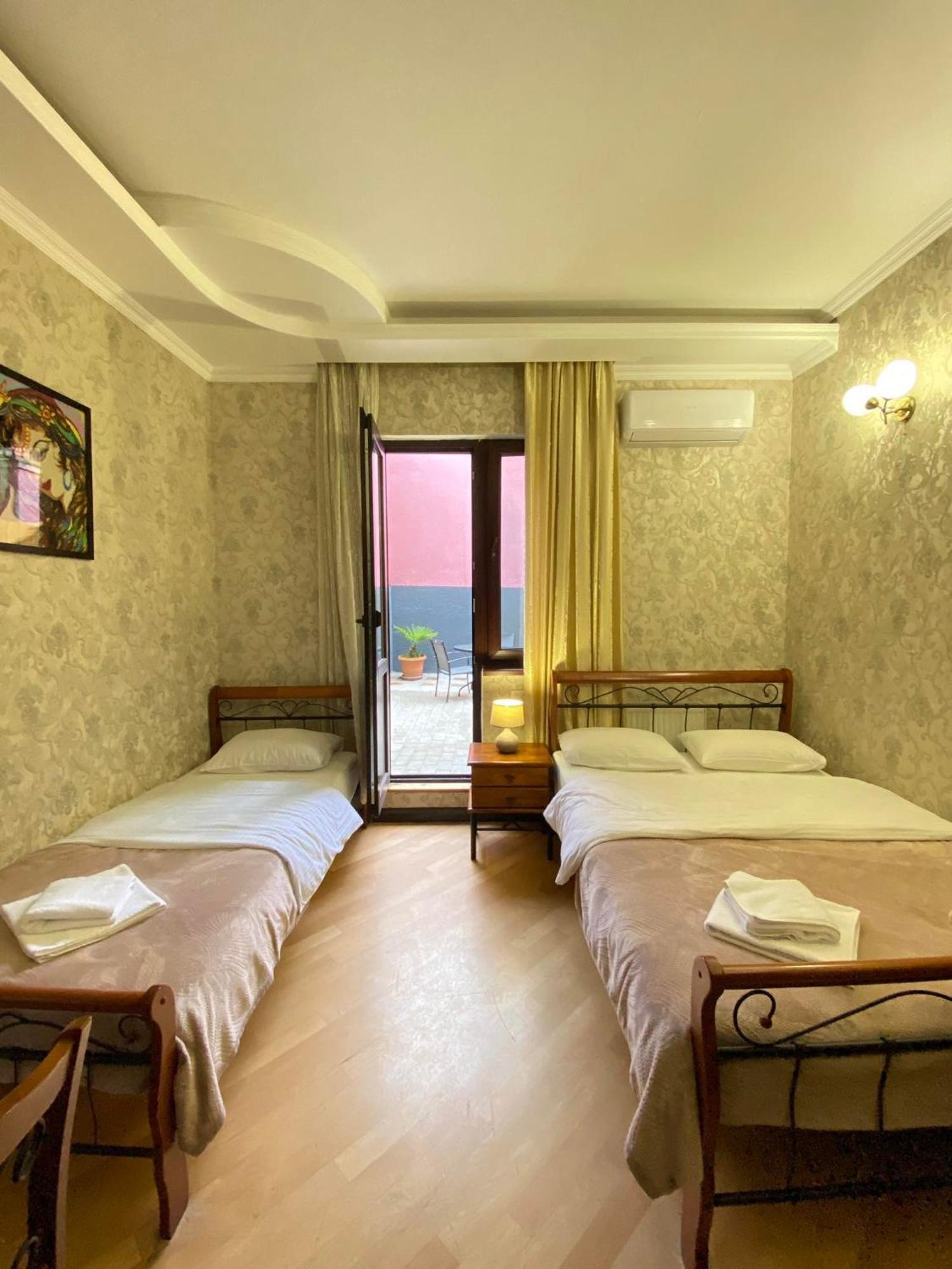 Terrace House Near Opera Hotel Тбилиси Стая снимка